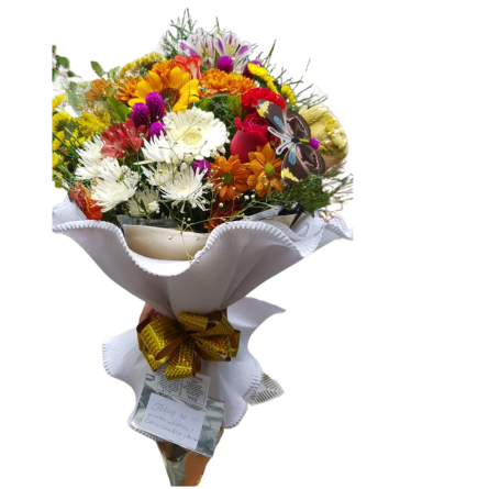 Imagen de Eligiendote Descripcion: Ramo grande de flores variadas con rosas con papel crepe moño y dedicatoria 

 

 

 
